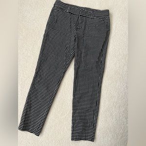 Old Navy Women’s Pixie Pants, Size 8